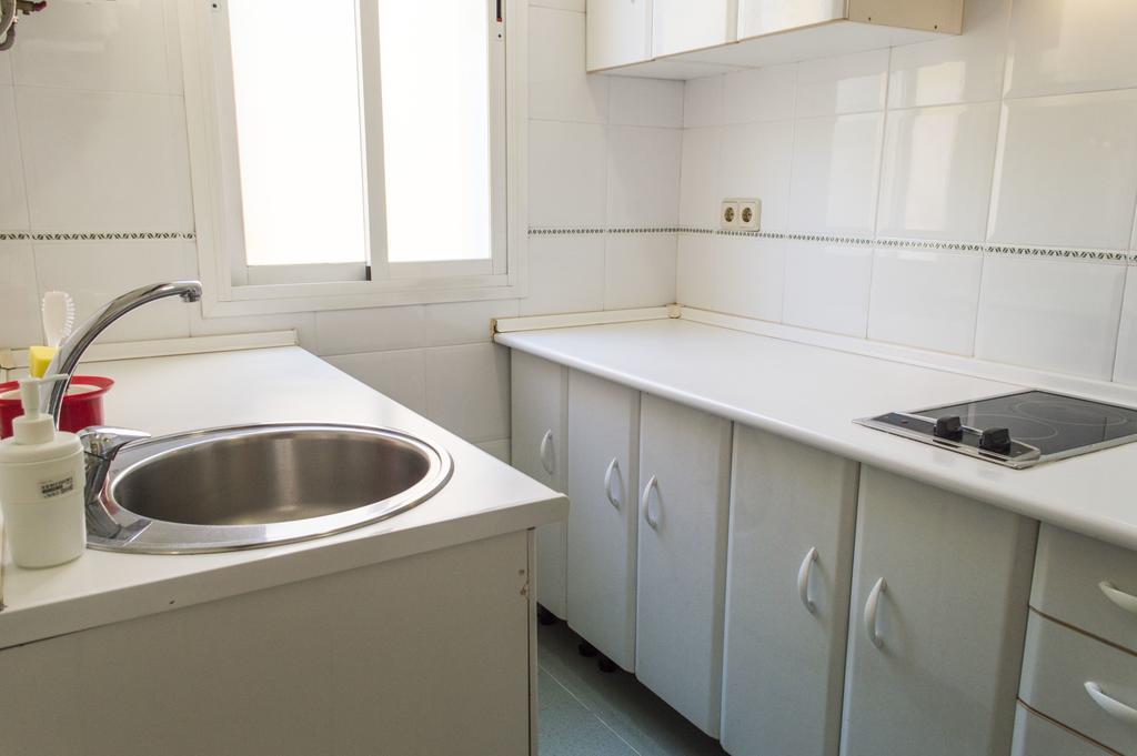 For You Rentals Reina Sofia Apartment Temporal Df21 マドリード エクステリア 写真