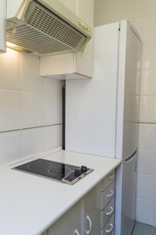 For You Rentals Reina Sofia Apartment Temporal Df21 マドリード エクステリア 写真